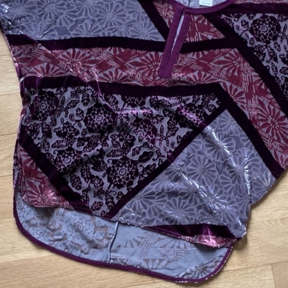 🆕️ Anthropologie Tiny Velvet Patchwork Blouse. NWT - Picture 10 of 14